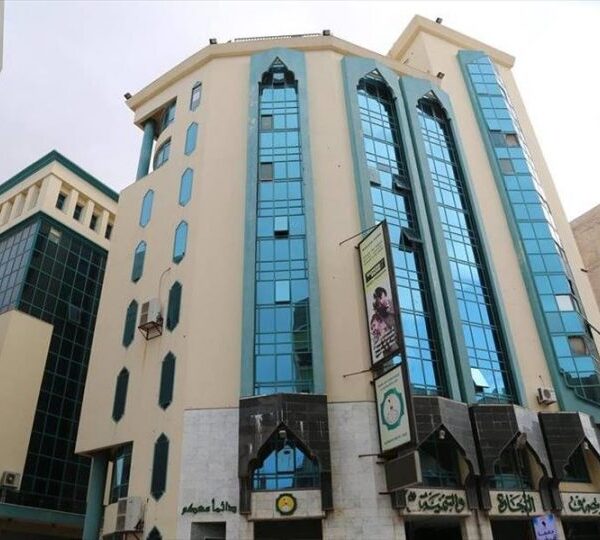 عزل حراري مصرف التجارة والتنمية باستخدام البولي يورثان فوم